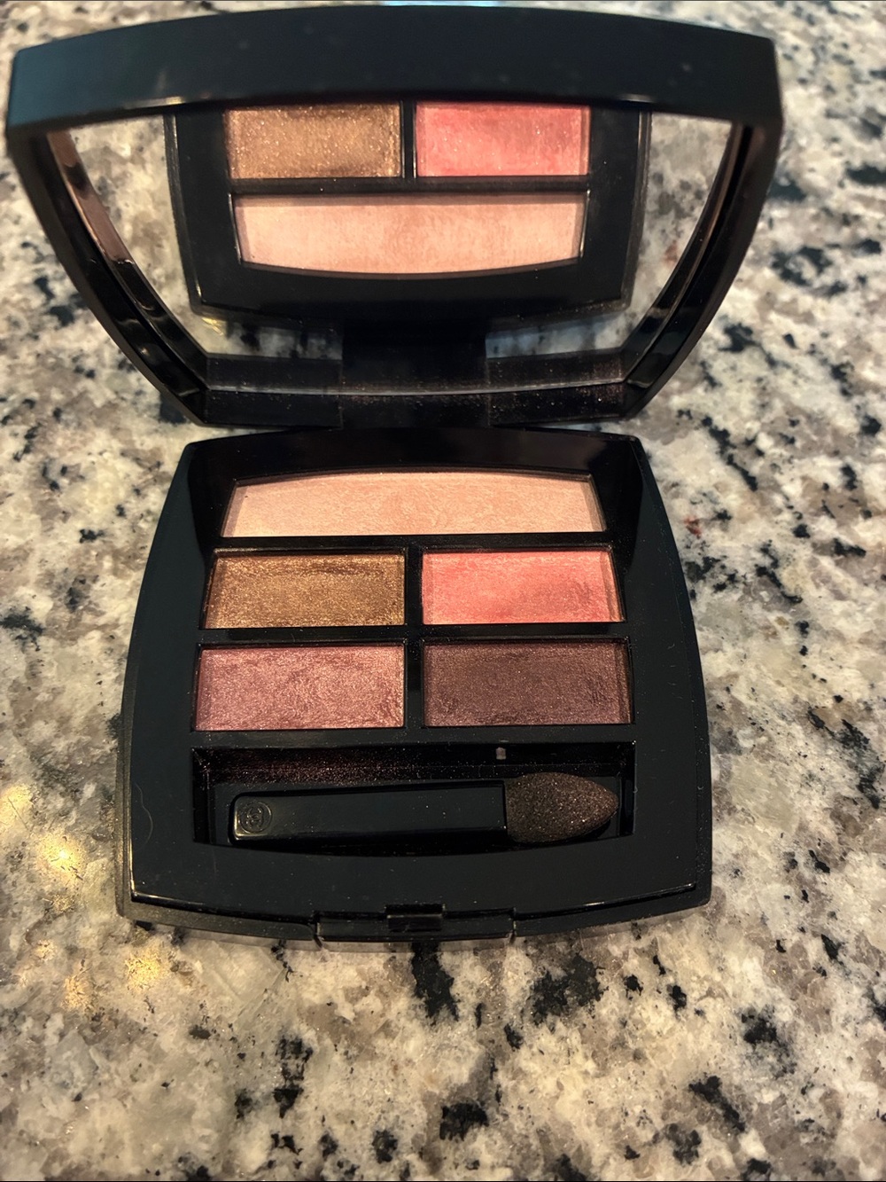 Chanel Eye Shadow Palette - Light
